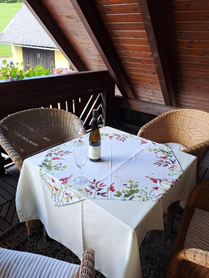 Privatzimmer Familie Pair/Schmoll ชปิทาล อัม เซมเมอริง ภายนอก รูปภาพ